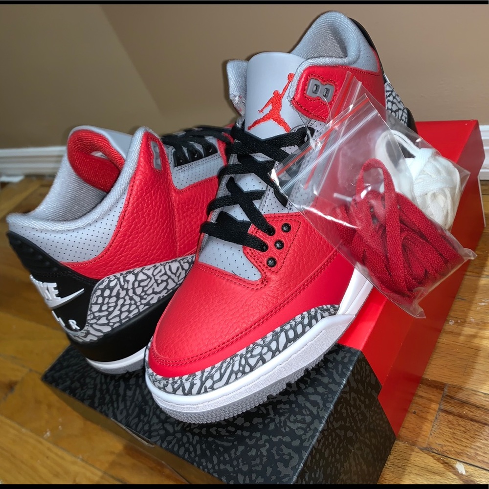 Jordan 3 SE Unite